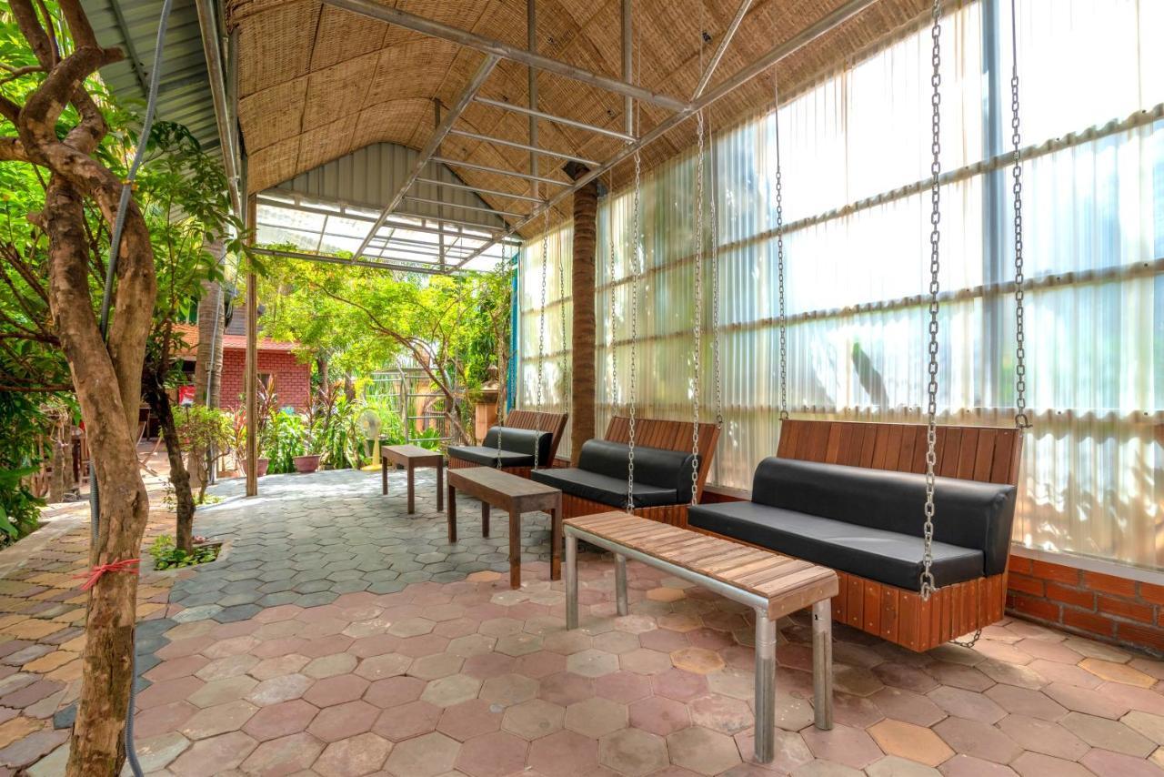 V&A Villa Ciudad de Siem Riep Exterior foto